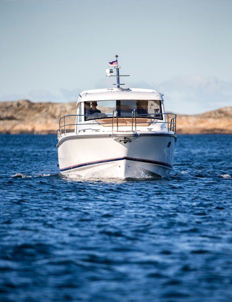 Boat in the ocean from the front